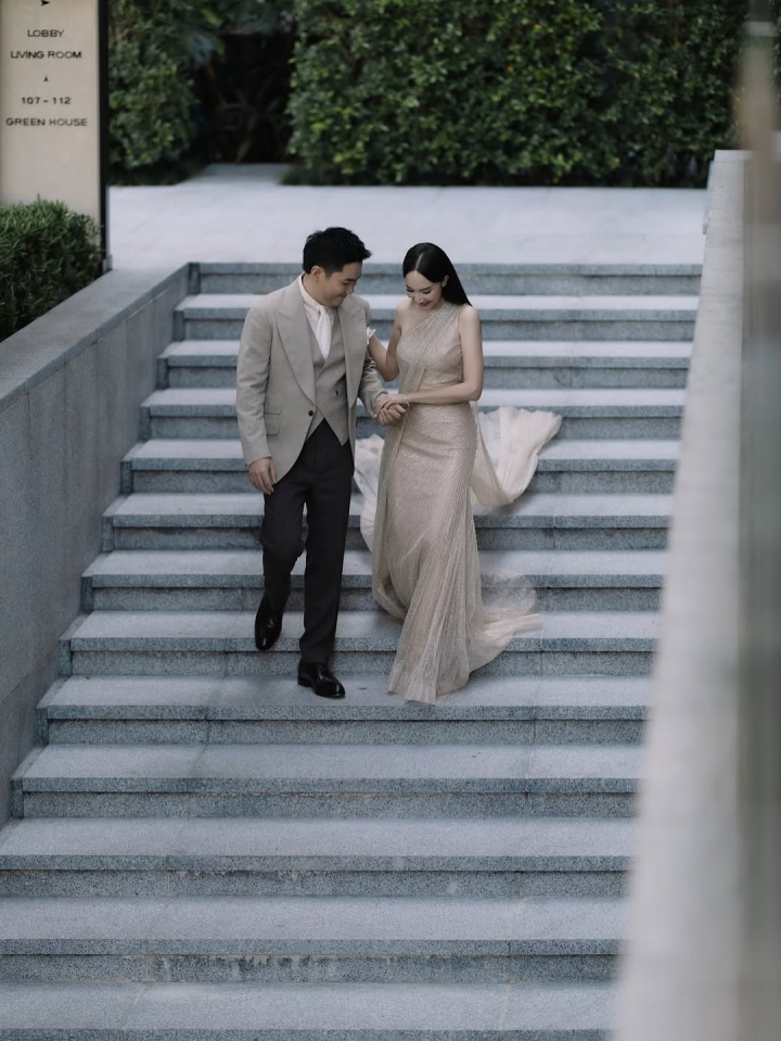  โรแมนติกทุกมุมกล้อง รวมภาพสุดหวาน งานแต่ง “มิ้นท์ ณัฐวรา - หยัง วิธวิทย์”