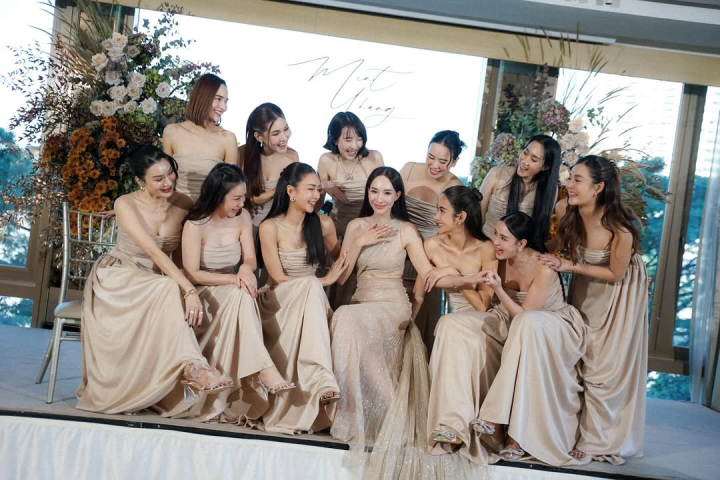  โรแมนติกทุกมุมกล้อง รวมภาพสุดหวาน งานแต่ง “มิ้นท์ ณัฐวรา - หยัง วิธวิทย์”