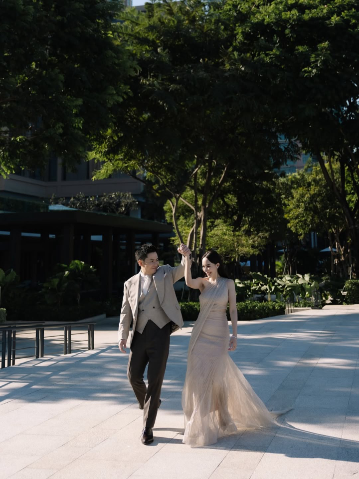  โรแมนติกทุกมุมกล้อง รวมภาพสุดหวาน งานแต่ง “มิ้นท์ ณัฐวรา - หยัง วิธวิทย์”