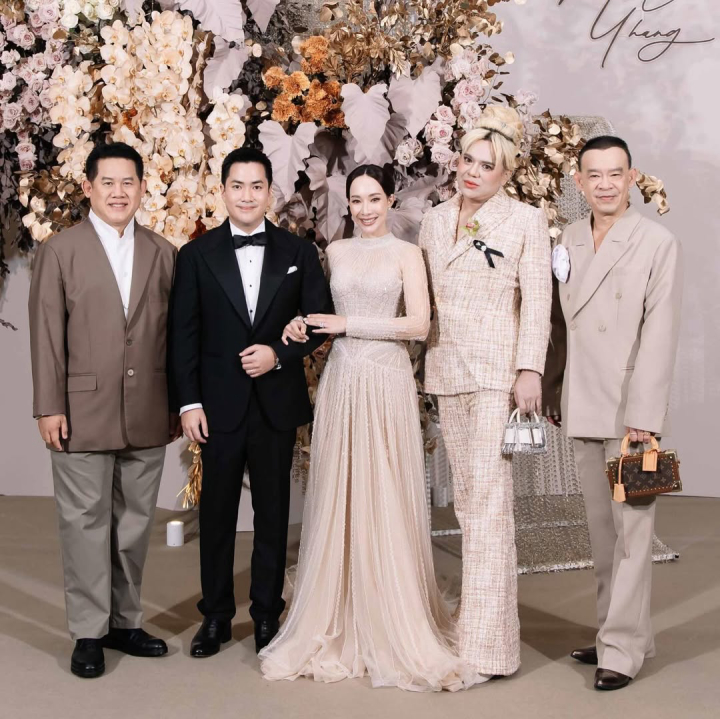  โรแมนติกทุกมุมกล้อง รวมภาพสุดหวาน งานแต่ง “มิ้นท์ ณัฐวรา - หยัง วิธวิทย์”