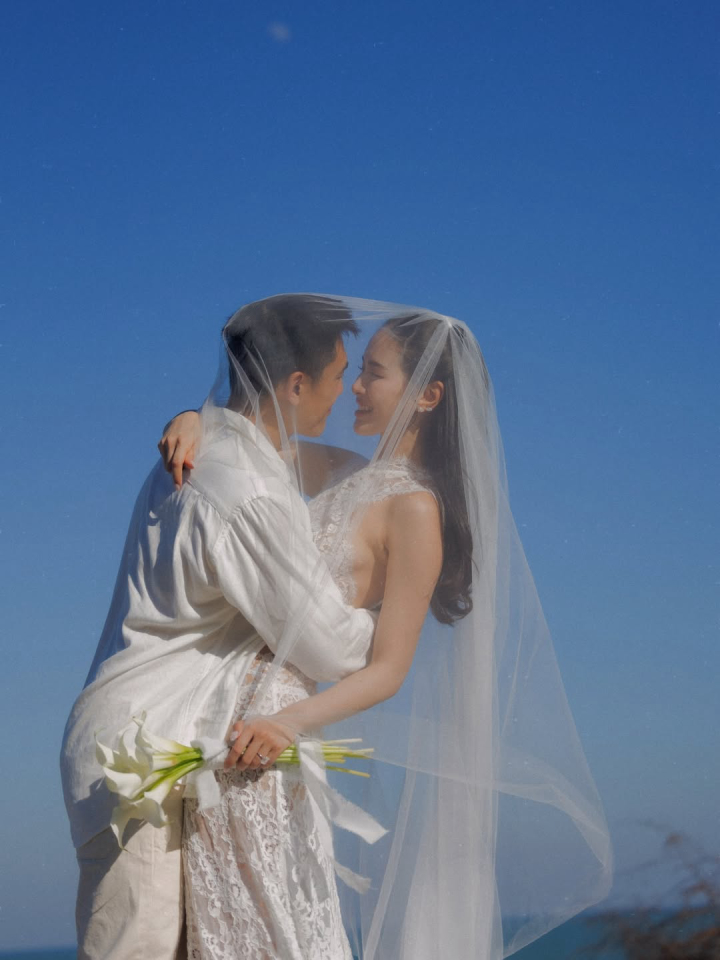  ส่องลุค Pre Wedding “บุ๊ค วง Olives” สวยเรียบหรู ดูดี เซ็กซี่สุดใจ