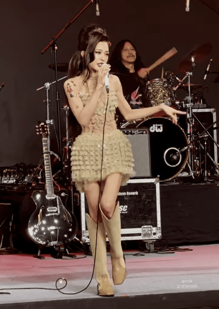  เจาะลึกดีเทลงานแต่ง "มายด์ ลภัสลัล - พาย สุนิษฐ์" กับธีม Music Festival 2025 สุดไวรัล