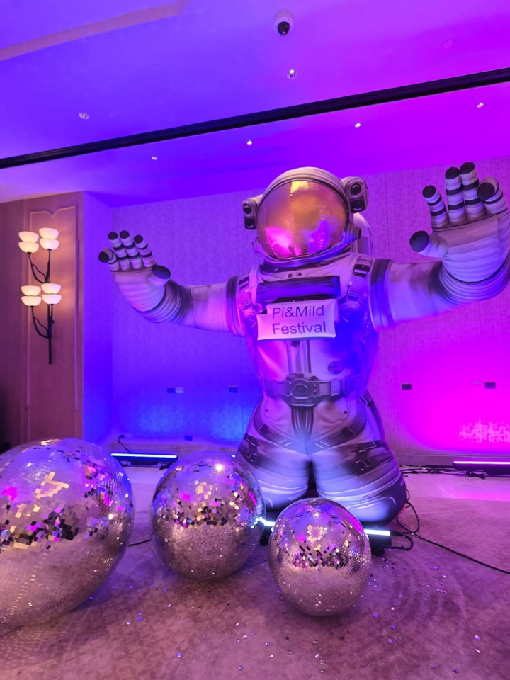  เจาะลึกดีเทลงานแต่ง "มายด์ ลภัสลัล - พาย สุนิษฐ์" กับธีม Music Festival 2025 สุดไวรัล