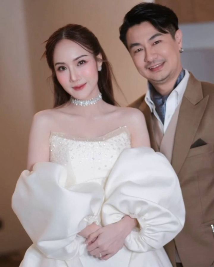  รีวิวงานแต่งวิวสวนสวยกลางเมือง ธีมสีช็อกกิ้งพิงค์ @ Bliston Suwan Park View Hotel & Serviced Residence