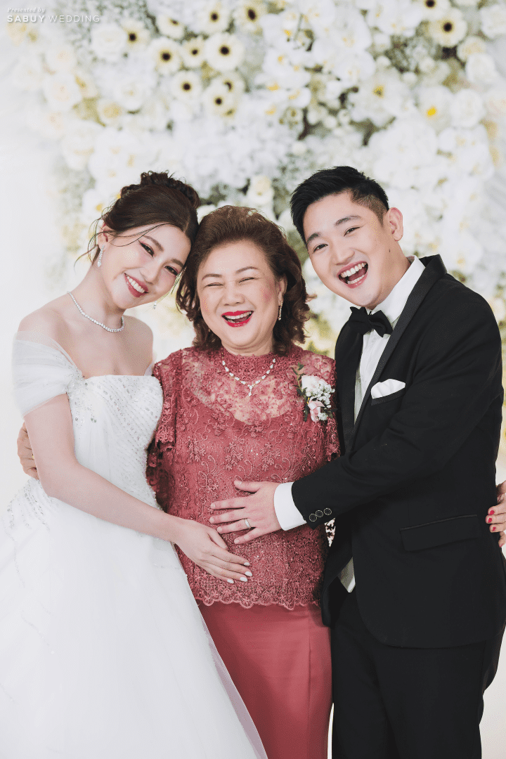  รีวิวงานแต่งธีมสีสุด Glam ไฮไลต์จอ LED เปลี่ยนธีมตามพิธีแบบสวยอลัง @The Grand Fourwings Convention Hotel Bangkok