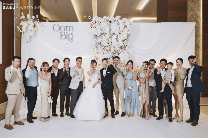  รีวิวงานแต่งธีมสีสุด Glam ไฮไลต์จอ LED เปลี่ยนธีมตามพิธีแบบสวยอลัง @The Grand Fourwings Convention Hotel Bangkok