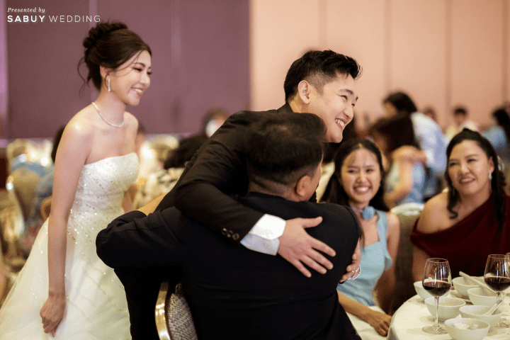  รีวิวงานแต่งธีมสีสุด Glam ไฮไลต์จอ LED เปลี่ยนธีมตามพิธีแบบสวยอลัง @The Grand Fourwings Convention Hotel Bangkok