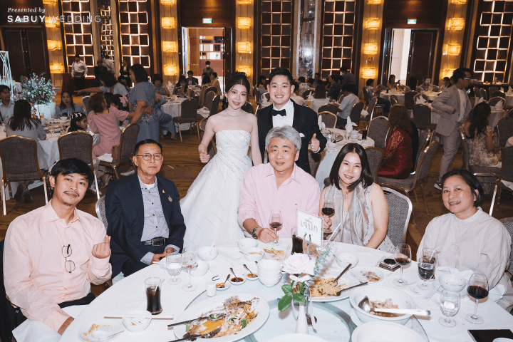  รีวิวงานแต่งธีมสีสุด Glam ไฮไลต์จอ LED เปลี่ยนธีมตามพิธีแบบสวยอลัง @The Grand Fourwings Convention Hotel Bangkok