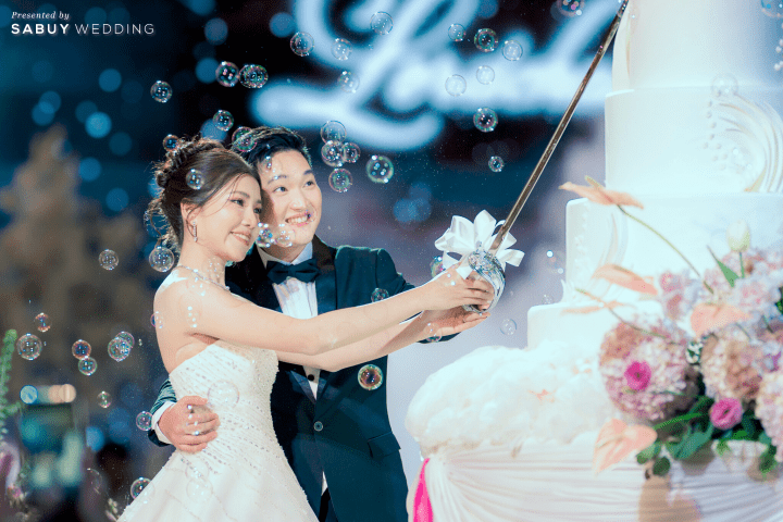  รีวิวงานแต่งธีมสีสุด Glam ไฮไลต์จอ LED เปลี่ยนธีมตามพิธีแบบสวยอลัง @The Grand Fourwings Convention Hotel Bangkok