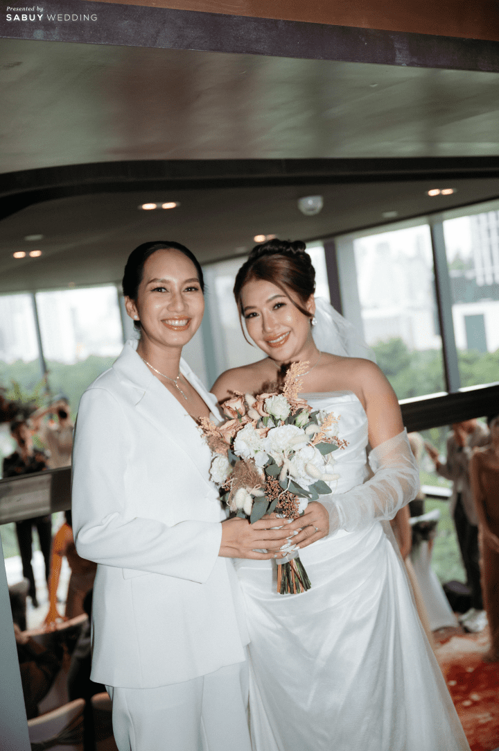  รีวิวงานแต่งที่เป็นตัวเอง ฉบับคู่รักเจ้าของเพจ ‘กุลิว่าดีย์’  @SO/ BANGKOK