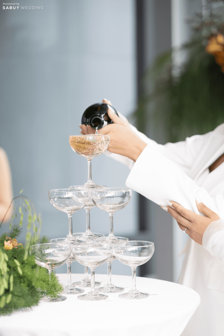  รีวิวงานแต่งที่เป็นตัวเอง ฉบับคู่รักเจ้าของเพจ ‘กุลิว่าดีย์’  @SO/ BANGKOK