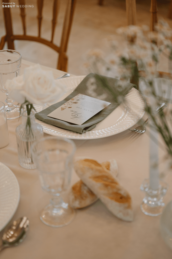  รีวิวงานแต่ง Timeless White สวยโรแมนติก คลาสสิคกลางมวลดอกไม้ @ Chivalry's Story