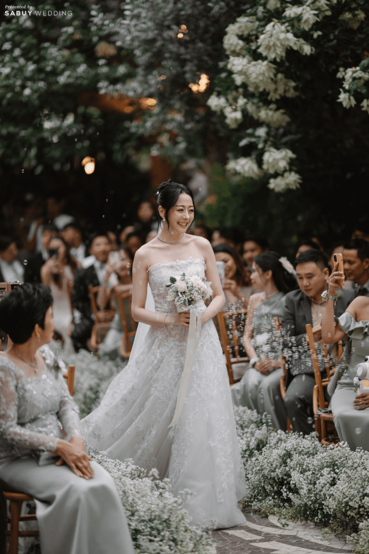  รีวิวงานแต่ง Timeless White สวยโรแมนติก คลาสสิคกลางมวลดอกไม้ @ Chivalry's Story