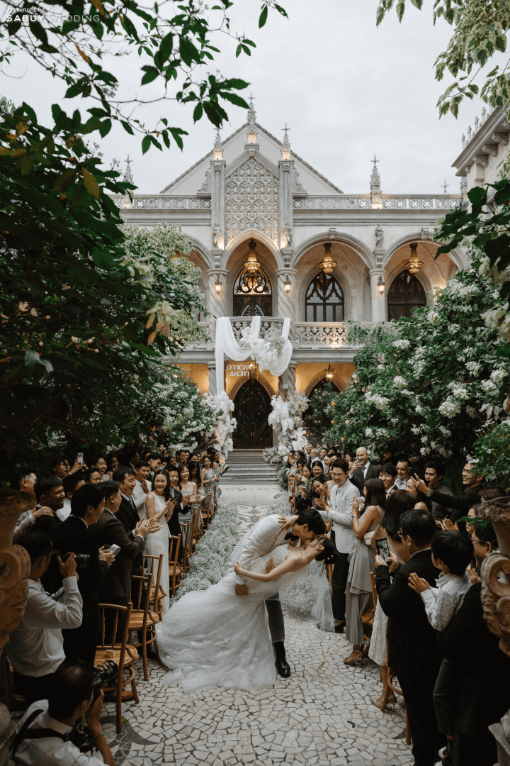  รีวิวงานแต่ง Timeless White สวยโรแมนติก คลาสสิคกลางมวลดอกไม้ @ Chivalry's Story