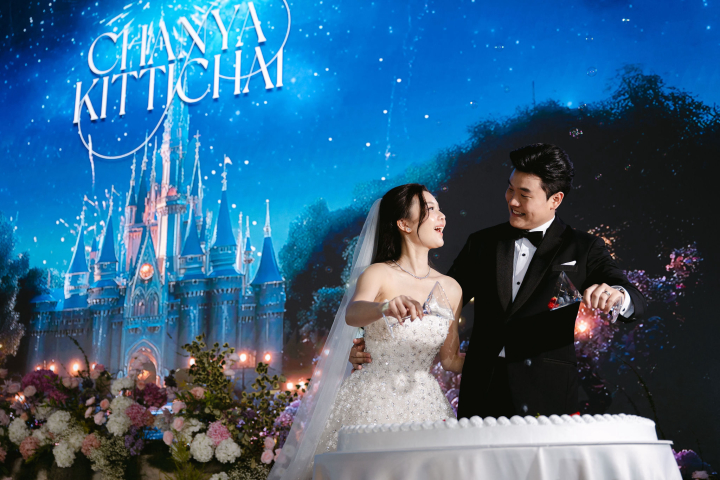 รีวิวงานแต่งจัดเต็ม 7 กิจกรรมยอดฮิต พร้อม Special Show สุดชิคจากบ่าวสาว @ Millennium Hilton Bangkok