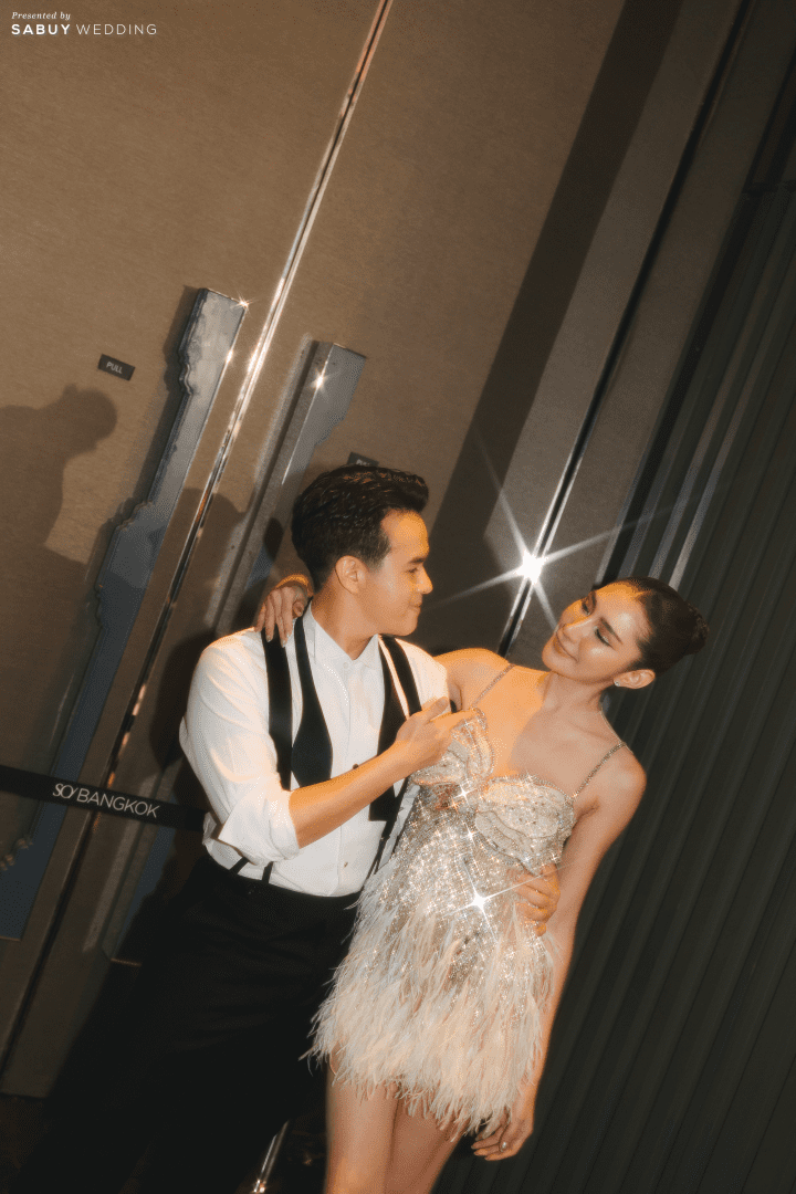 รีวิวงานแต่งธีมสี Metallic ฟีลปาร์ตี้ จัดเต็มแสงสีเสียง @ SO/ BANGKOK