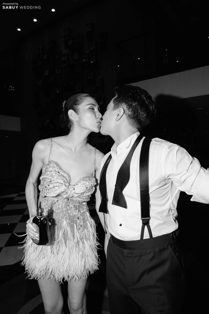 รีวิวงานแต่งธีมสี Metallic ฟีลปาร์ตี้ จัดเต็มแสงสีเสียง @ SO/ BANGKOK