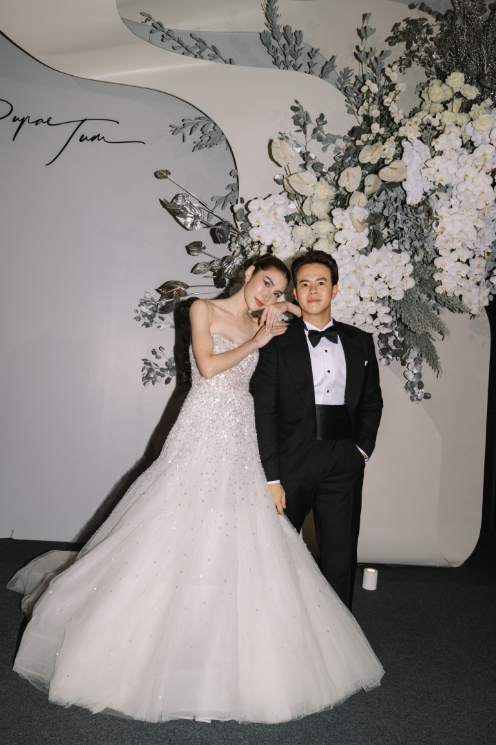 รีวิวงานแต่งธีมสี Metallic ฟีลปาร์ตี้ จัดเต็มแสงสีเสียง @ SO/ BANGKOK