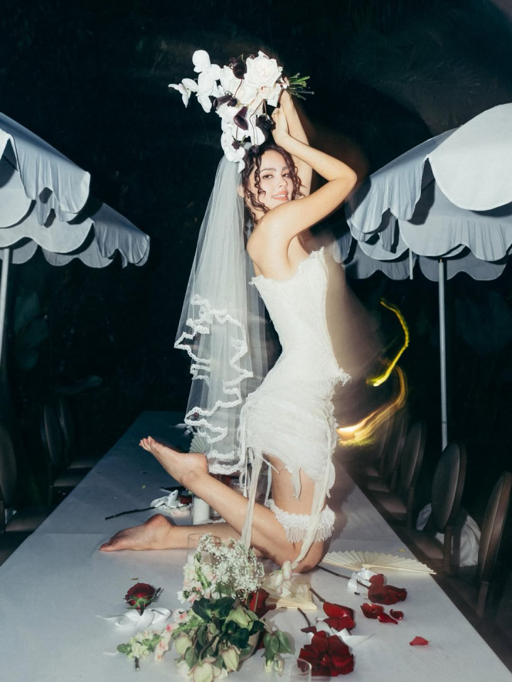 พาส่อง ปาร์ตี้สละโสด ‘ญาญ่า อุรัสยา’ จัดเต็มความสนุก รวมครบทุกโมเมนต์