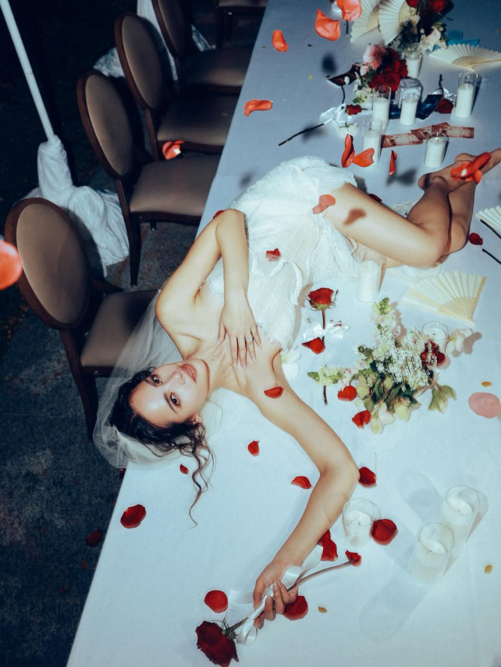 พาส่อง ปาร์ตี้สละโสด ‘ญาญ่า อุรัสยา’ จัดเต็มความสนุก รวมครบทุกโมเมนต์