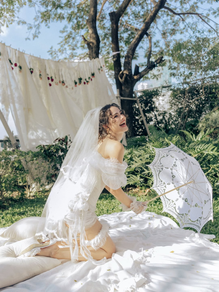 พาส่อง ปาร์ตี้สละโสด ‘ญาญ่า อุรัสยา’ จัดเต็มความสนุก รวมครบทุกโมเมนต์