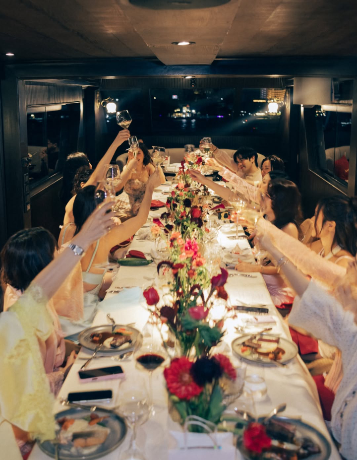 พาส่อง ปาร์ตี้สละโสด ‘ญาญ่า อุรัสยา’ จัดเต็มความสนุก รวมครบทุกโมเมนต์