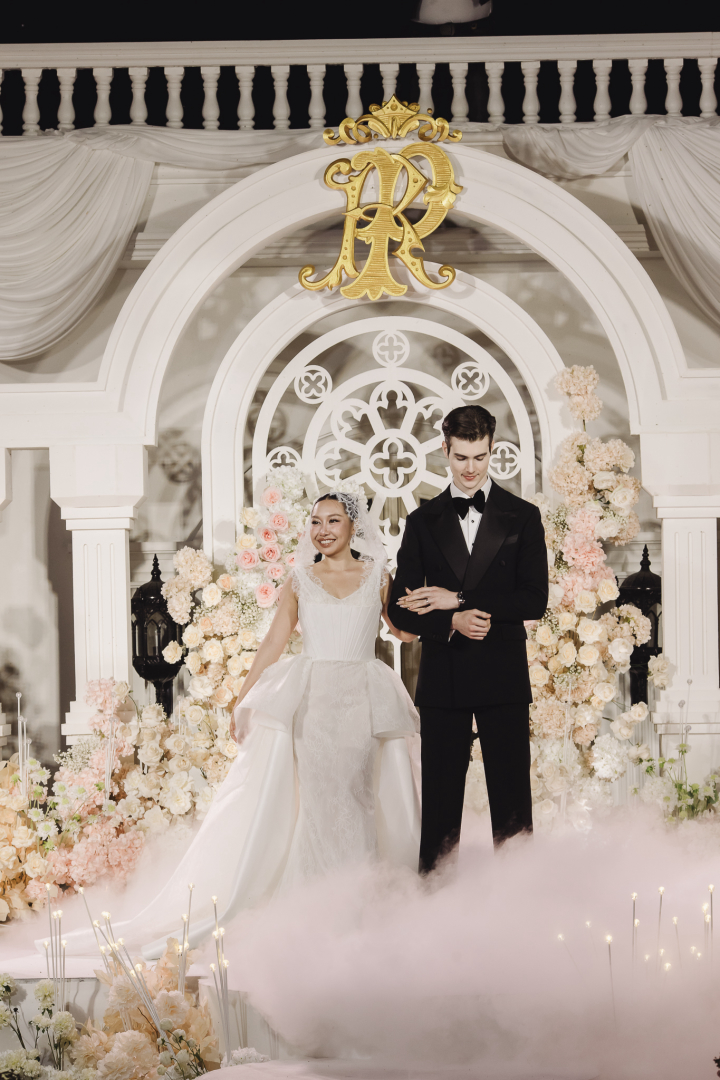  รีวิวงานแต่ง คุณพู่กัน & คุณรุสลัน คู่รักอินฟลูดัง งานสวยอลังจนไวรัล by Sweet Blossom Organizer