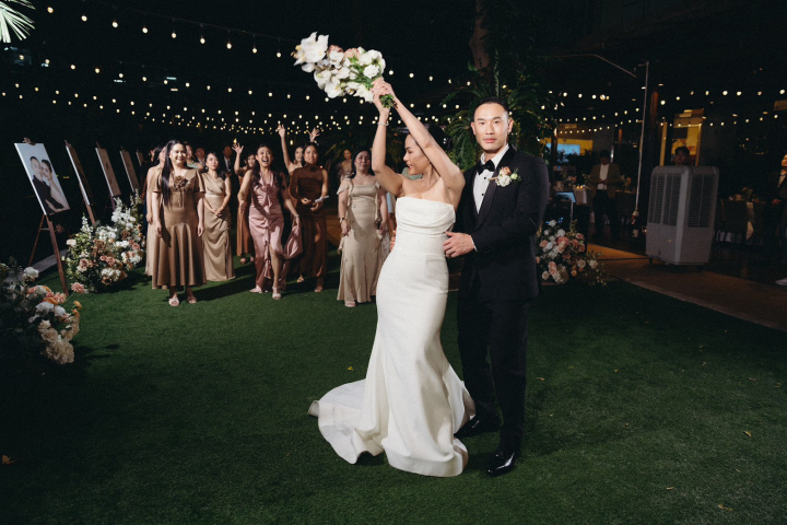 รีวิวงานแต่ง Vow Ceremony ในสวนใจกลางเมือง ธีมเอิร์ธโทนที่เจ้าสาวลงมือทำเองทุกดีเทล @ Marriott Executive Apartments Sukhumvit Park Bangkok