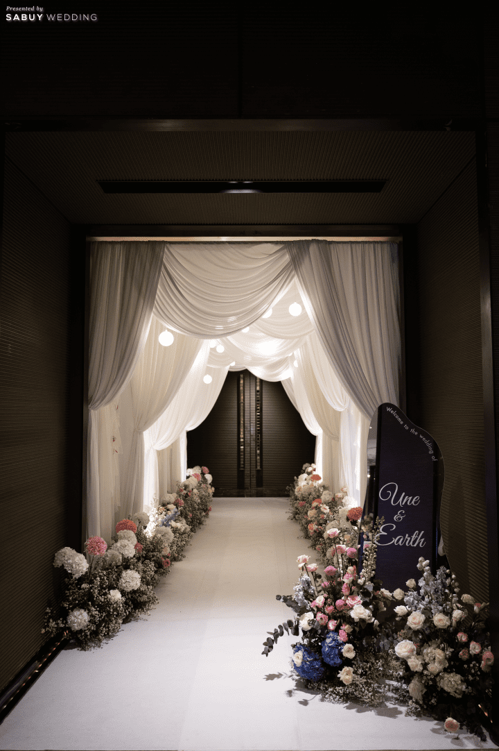  รีวิวงานแต่งอบอุ่นบรรยากาศ Glass House ดีไซน์สวยอลังจากฉากหนังที่ชอบ @ The Okura Prestige Bangkok