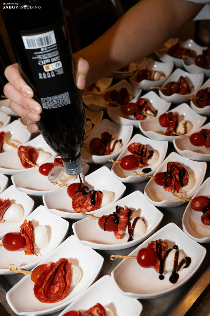  รีวิวงานแต่งอบอุ่นบรรยากาศ Glass House ดีไซน์สวยอลังจากฉากหนังที่ชอบ @ The Okura Prestige Bangkok