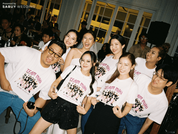 รีวิวงานแต่งสีเบอร์กันดีที่ทั้งอบอุ่นทั้งเก๋ ของเจ้าของร้านกาแฟ Home by now @ Silooet House