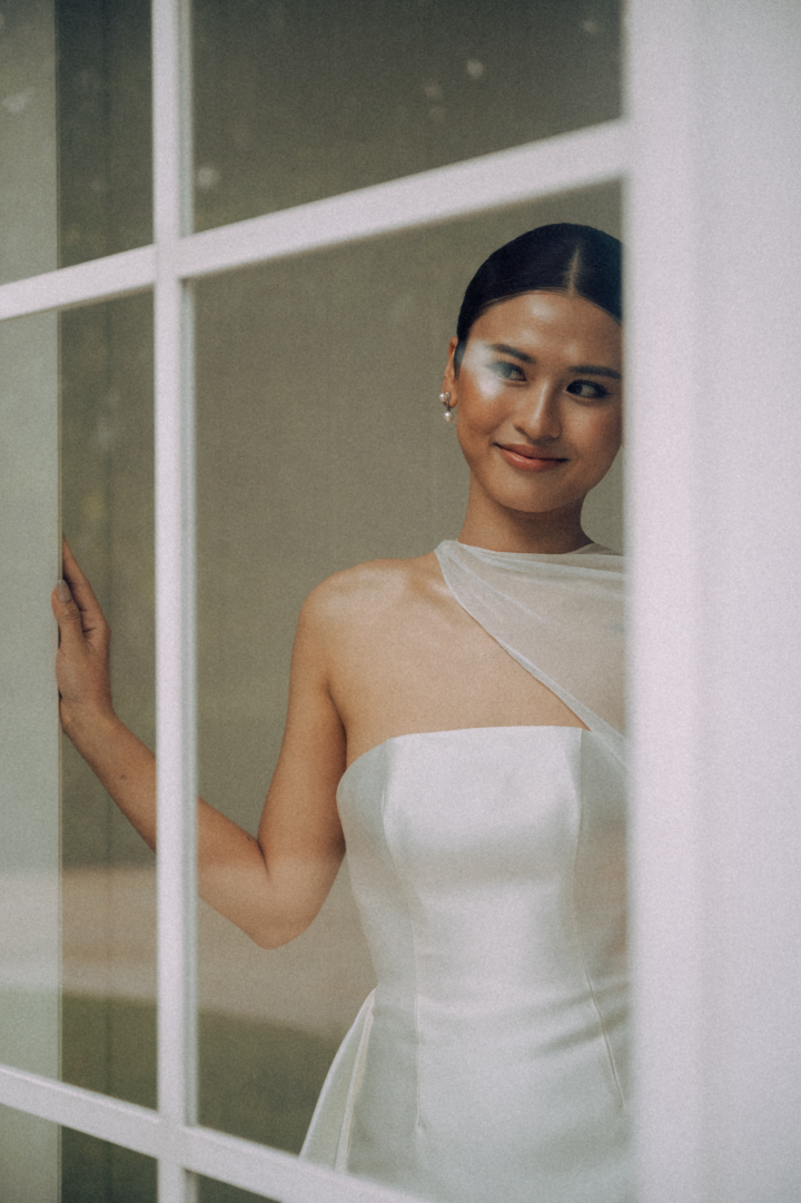 รีวิวงานแต่งสีเบอร์กันดีที่ทั้งอบอุ่นทั้งเก๋ ของเจ้าของร้านกาแฟ Home by now @ Silooet House