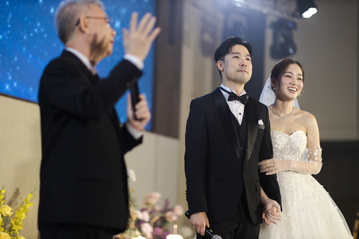  รีวิวงานแต่ง Colorful Pastel พร้อมโชว์เซอร์ไพรส์ และไฮไลต์ Drink List ของเจ้าบ่าว @ Chatrium Grand Bangkok