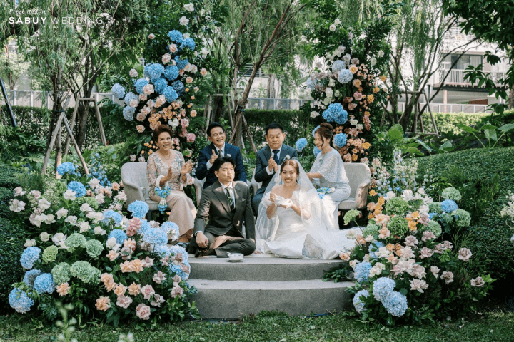  รีวิวงานแต่ง Multicultural ในสวนกลางเมือง พร้อมไอเดีย Installation Art ที่สวยทุกซีน @ Kimpton Maa-Lai Bangkok