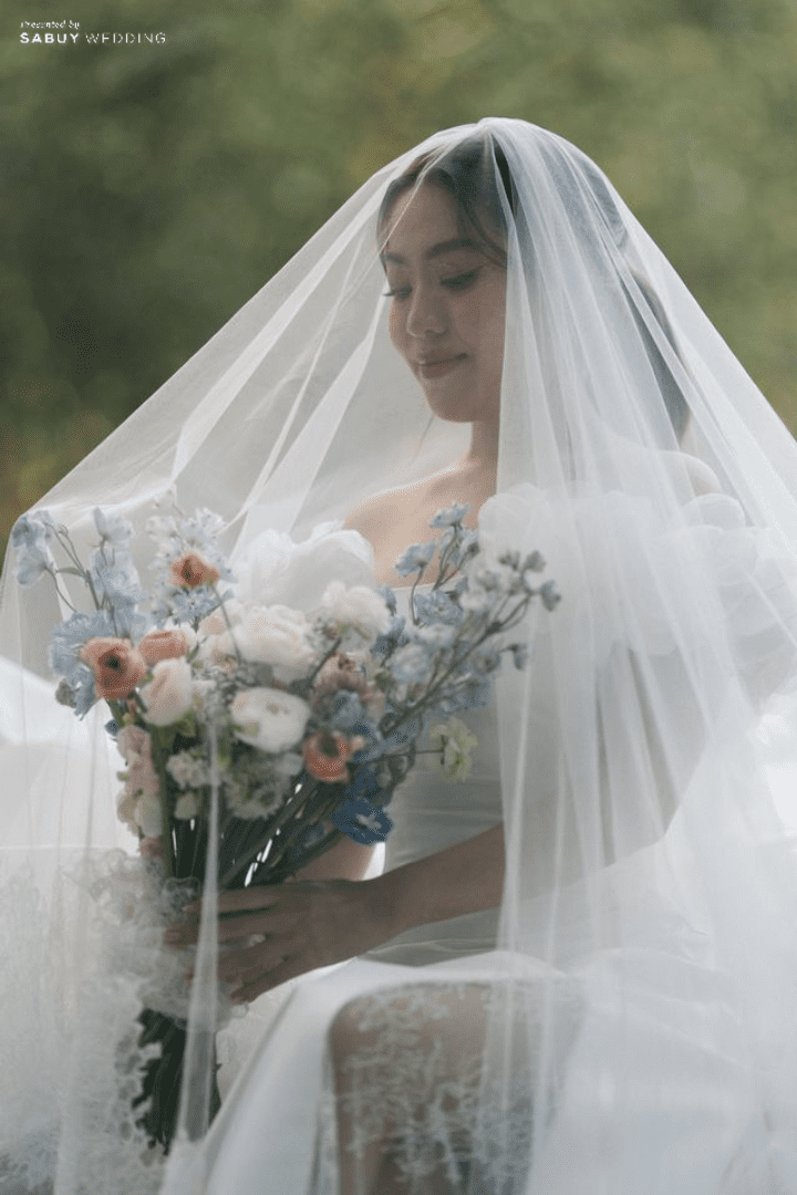  รีวิวงานแต่ง Multicultural ในสวนกลางเมือง พร้อมไอเดีย Installation Art ที่สวยทุกซีน @ Kimpton Maa-Lai Bangkok