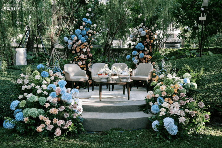  รีวิวงานแต่ง Multicultural ในสวนกลางเมือง พร้อมไอเดีย Installation Art ที่สวยทุกซีน @ Kimpton Maa-Lai Bangkok