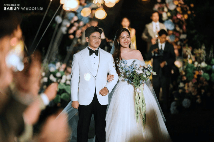  รีวิวงานแต่ง Multicultural ในสวนกลางเมือง พร้อมไอเดีย Installation Art ที่สวยทุกซีน @ Kimpton Maa-Lai Bangkok