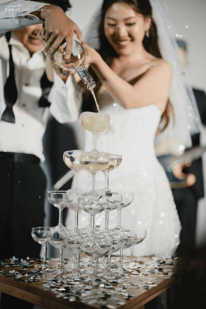  รีวิวงานแต่ง Multicultural ในสวนกลางเมือง พร้อมไอเดีย Installation Art ที่สวยทุกซีน @ Kimpton Maa-Lai Bangkok