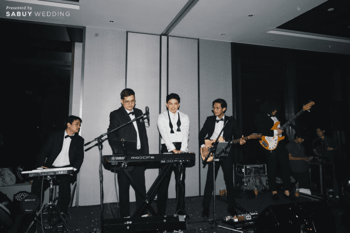  รีวิวงานแต่ง Multicultural ในสวนกลางเมือง พร้อมไอเดีย Installation Art ที่สวยทุกซีน @ Kimpton Maa-Lai Bangkok