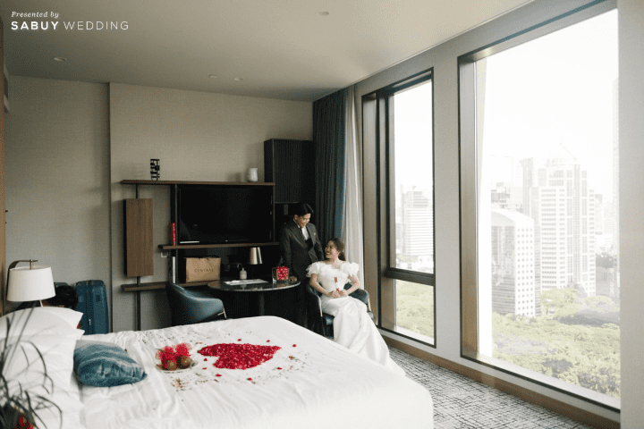  รีวิวงานแต่ง Multicultural ในสวนกลางเมือง พร้อมไอเดีย Installation Art ที่สวยทุกซีน @ Kimpton Maa-Lai Bangkok