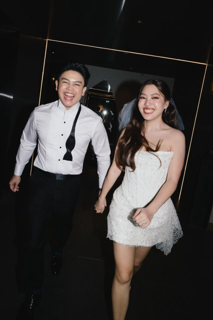  รีวิวงานแต่ง Multicultural ในสวนกลางเมือง พร้อมไอเดีย Installation Art ที่สวยทุกซีน @ Kimpton Maa-Lai Bangkok