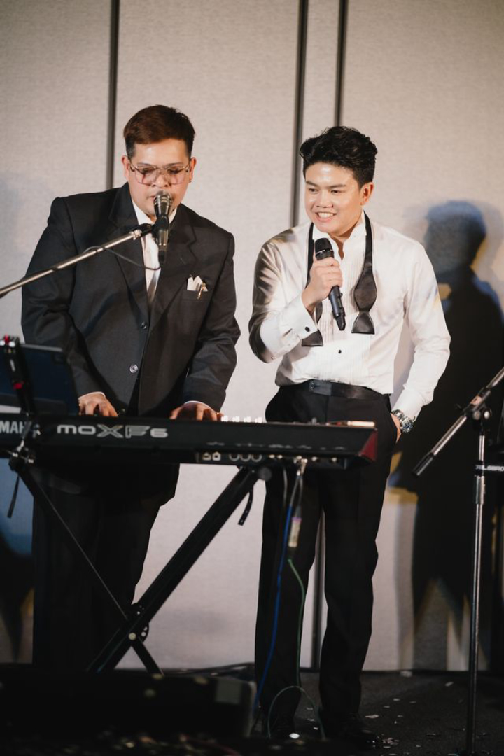  รีวิวงานแต่ง Multicultural ในสวนกลางเมือง พร้อมไอเดีย Installation Art ที่สวยทุกซีน @ Kimpton Maa-Lai Bangkok