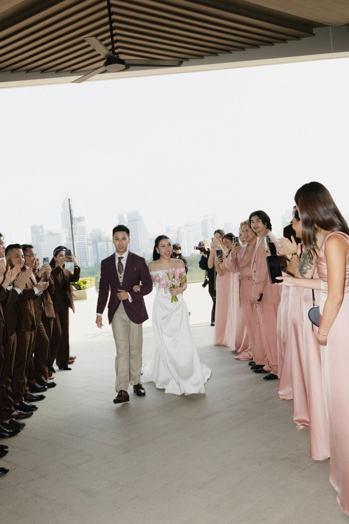  รีวิวงานแต่งธีม Burgundy Glam ครบทั้งพิธีจีน เลี้ยงฉลอง และปาร์ตี้สุดมันส์ by PaR Wedding Planner