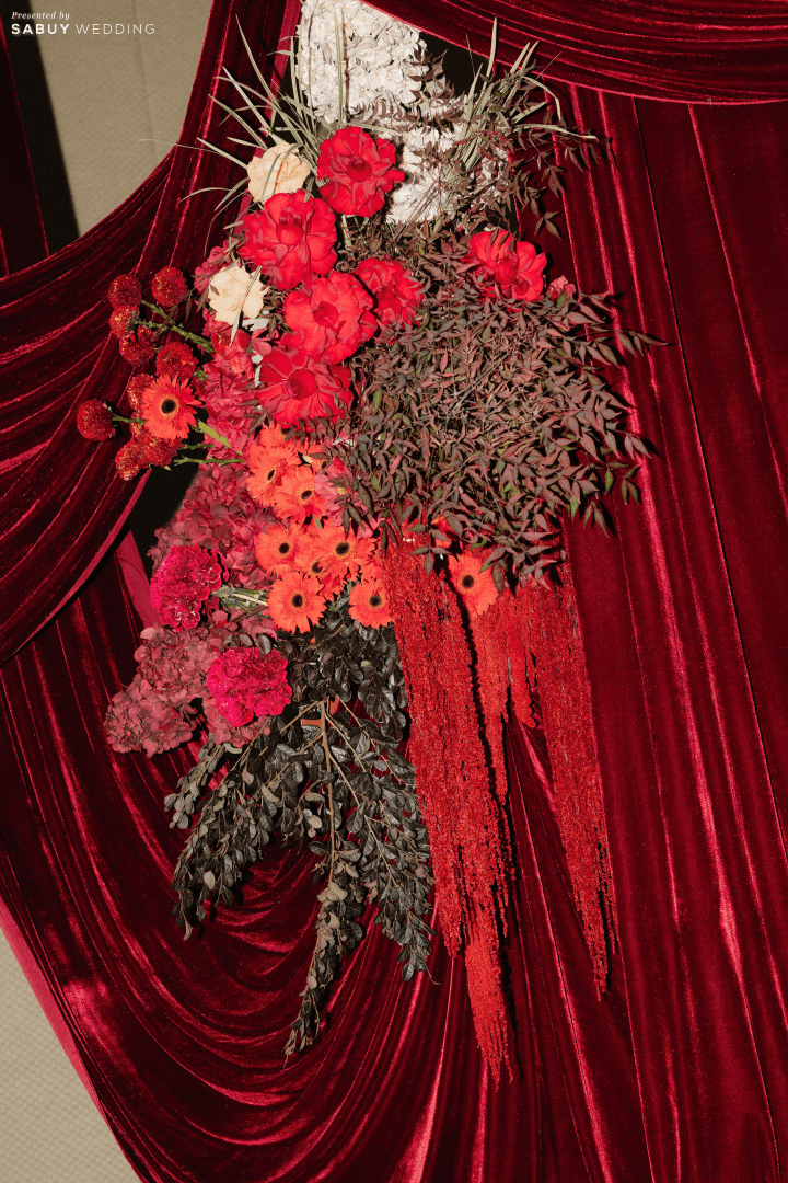  รีวิวงานแต่งธีม Burgundy Glam ครบทั้งพิธีจีน เลี้ยงฉลอง และปาร์ตี้สุดมันส์ by PaR Wedding Planner