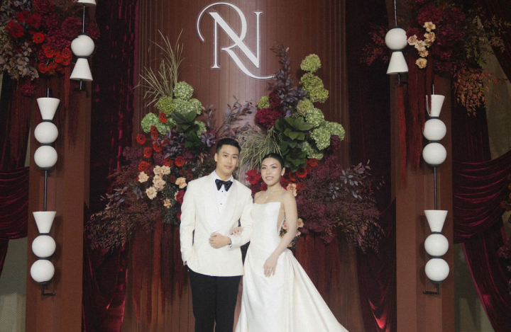  รีวิวงานแต่งธีม Burgundy Glam ครบทั้งพิธีจีน เลี้ยงฉลอง และปาร์ตี้สุดมันส์ by PaR Wedding Planner