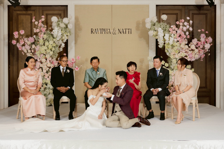  รีวิวงานแต่งธีม Burgundy Glam ครบทั้งพิธีจีน เลี้ยงฉลอง และปาร์ตี้สุดมันส์ by PaR Wedding Planner