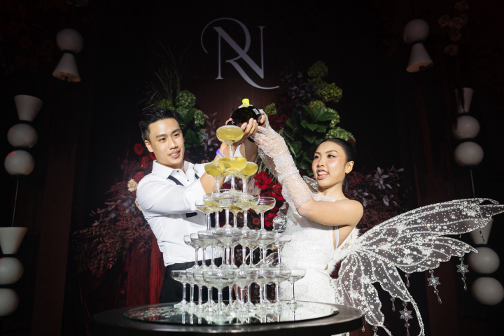  รีวิวงานแต่งธีม Burgundy Glam ครบทั้งพิธีจีน เลี้ยงฉลอง และปาร์ตี้สุดมันส์ by PaR Wedding Planner