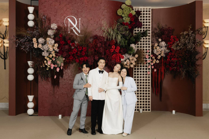  รีวิวงานแต่งธีม Burgundy Glam ครบทั้งพิธีจีน เลี้ยงฉลอง และปาร์ตี้สุดมันส์ by PaR Wedding Planner