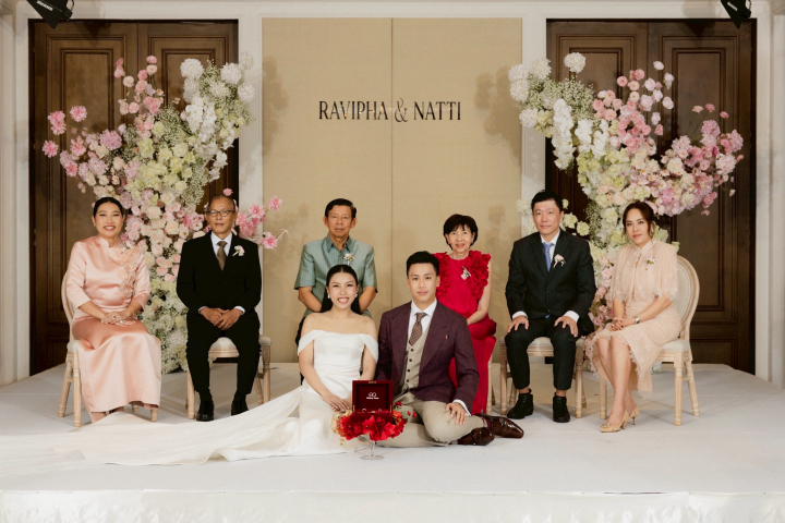  รีวิวงานแต่งธีม Burgundy Glam ครบทั้งพิธีจีน เลี้ยงฉลอง และปาร์ตี้สุดมันส์ by PaR Wedding Planner