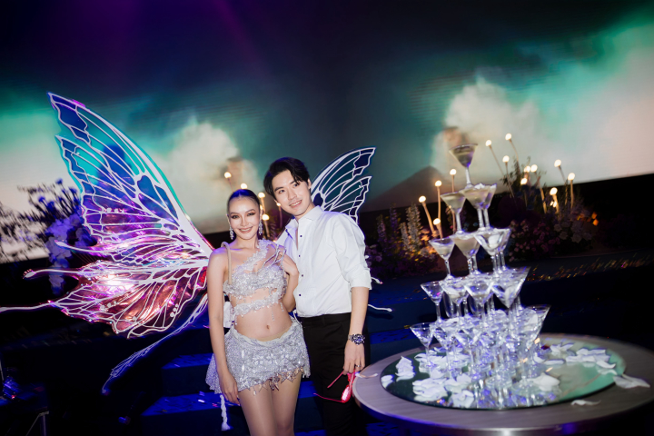 รีวิวงานแต่งธีม Shine like a Universe ที่เต็มไปด้วยประกายของ Butterfly Nebula @ Conrad Bangkok